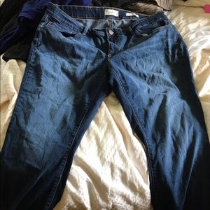 Jessica Simpson cropped jeans