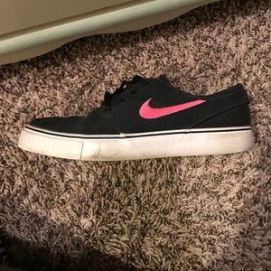 Stefan Janoski suede shoes