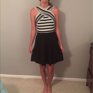 ANTHROPOLOGIE Size 6 MaEve black and white dress