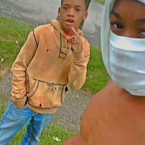 Meet your Posher, Jamari