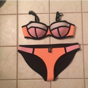 Triangl Bikini