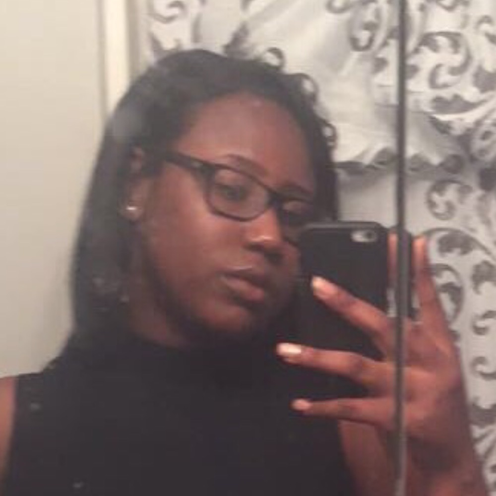 Meet your Posher, Elizabeth