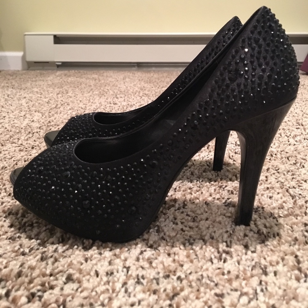 Black Heels w/ Rhinestones