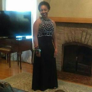 Black Elagant Floor Length Gown