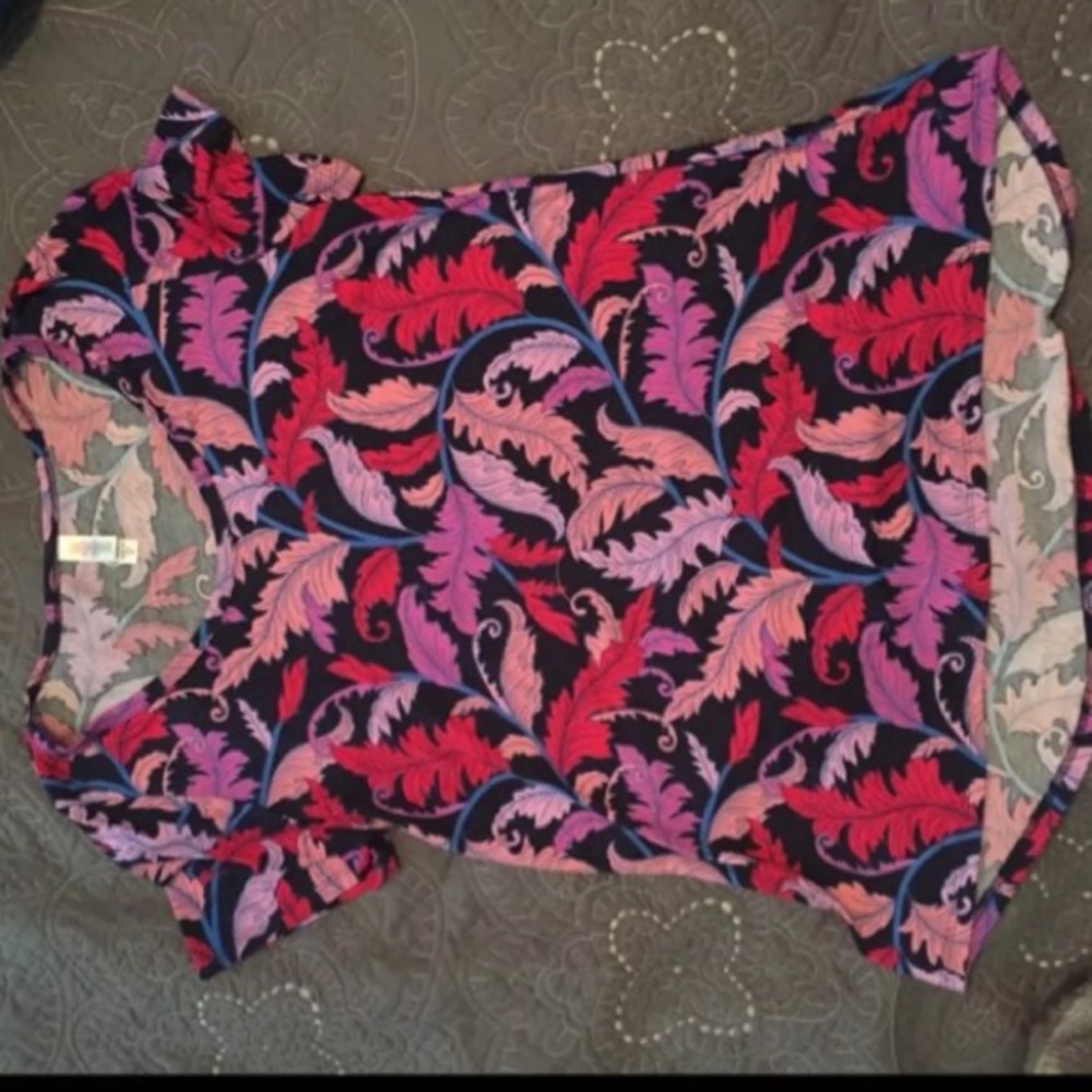 Lularoe perfect Tee medium