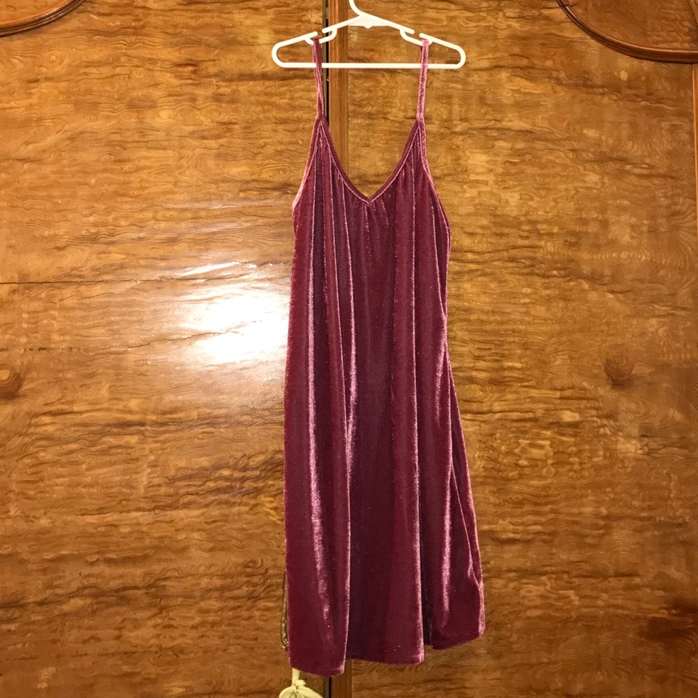 pink velvet dress! make an offer