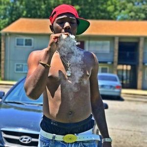 Meet your Posher, Victor