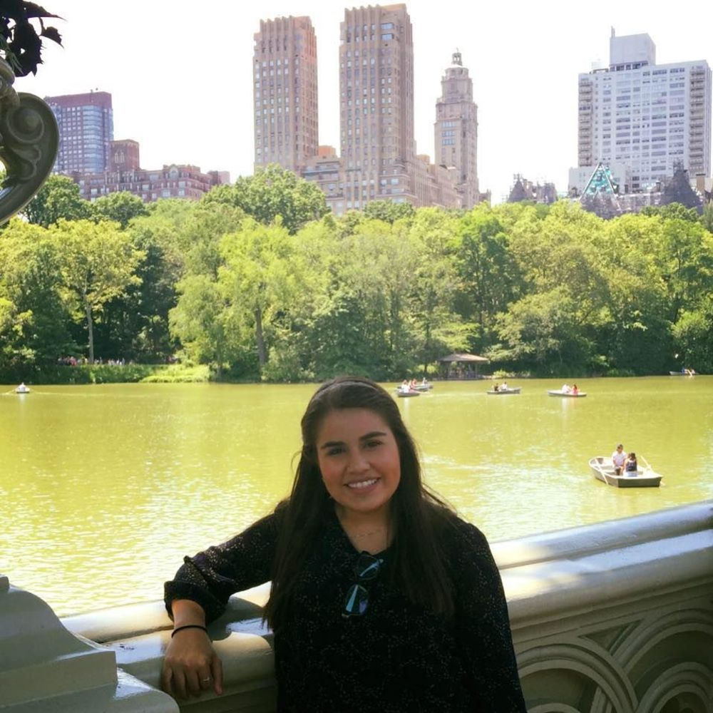 Meet your Posher, Daniela