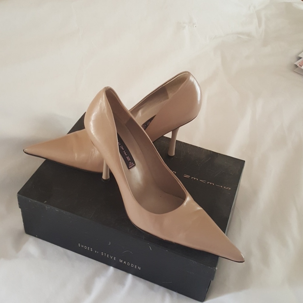 Shoe