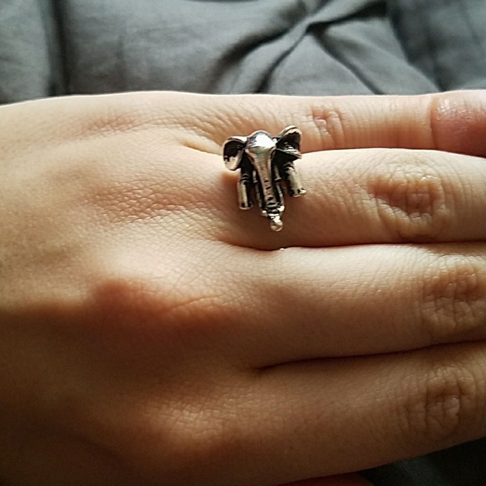 Elephant adjustable ring