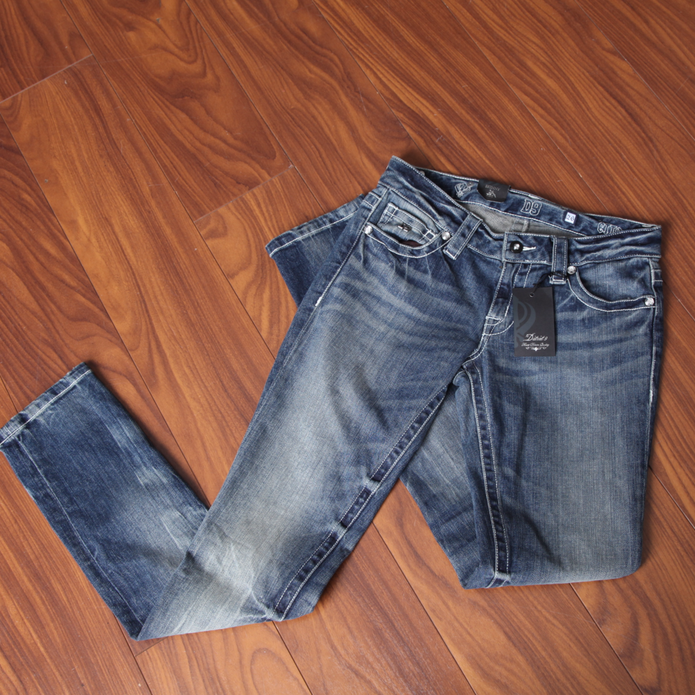 D9 Regular Jeans!