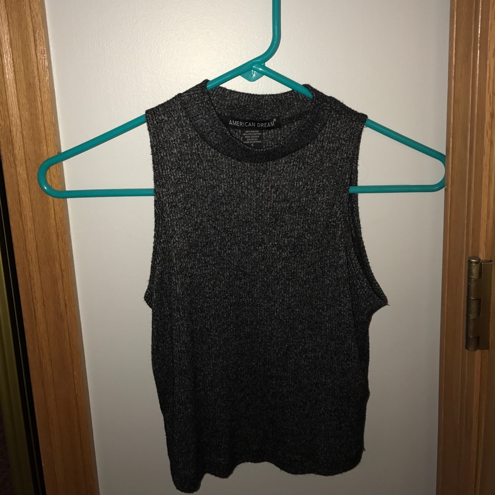 black crop top