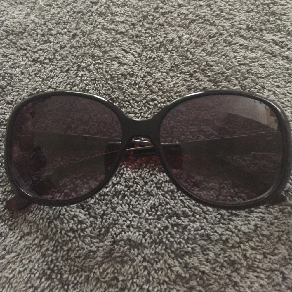 Steve Madden Sunglasses 🕶