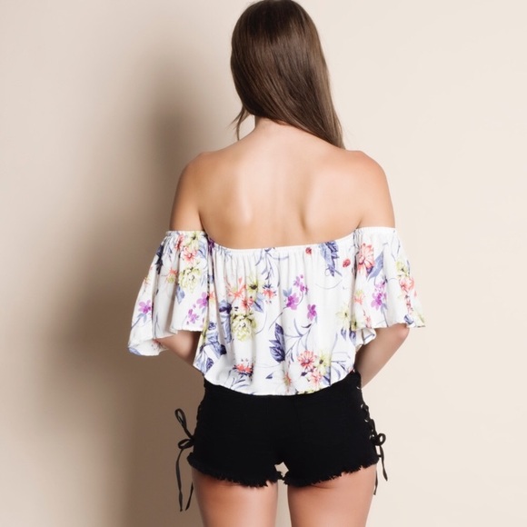 Off the Shoulder Floral Top - Picture 3 of 3