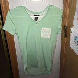 mint lace pocket t-shirt!!