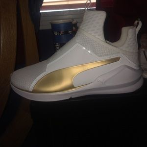 Fierce Gold Women's Training Shoes