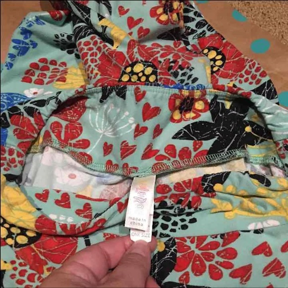 Lularoe one size leggings, hearts and foliage - Picture 2 of 3