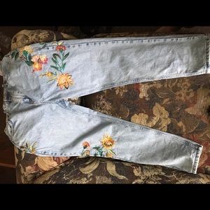 Topshop Moto Floral Embroidered Jeans!