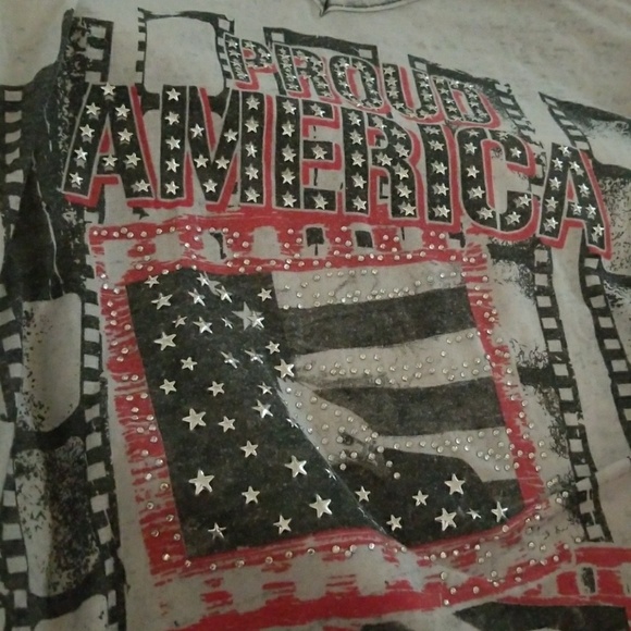 daytrip v neck shirt - Picture 3 of 3