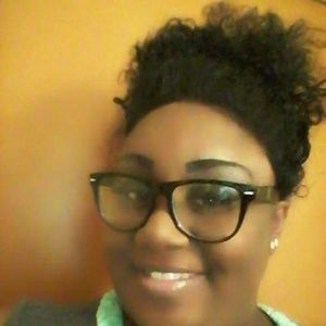 Meet your Posher, Candace