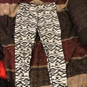 Pink VS yogas