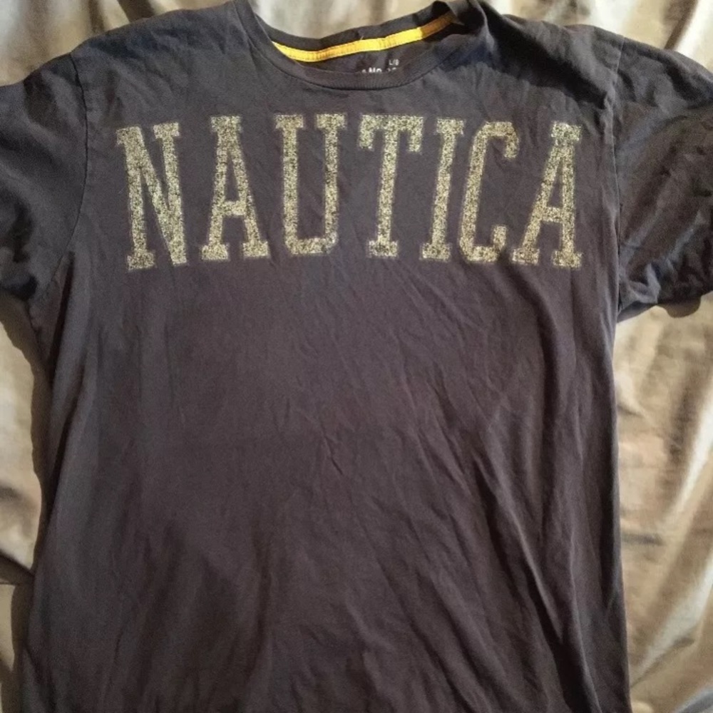 Nautica T-Shirt - L