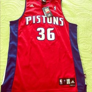 Men's Authentic NBA Jersey. Length +2. Never worn.