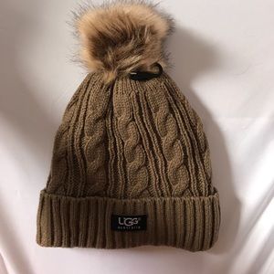 NWT Ugg Knit Hat