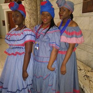 Meet your Posher, Anne christine