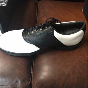 Men's Footjoy golf shoes - never worn