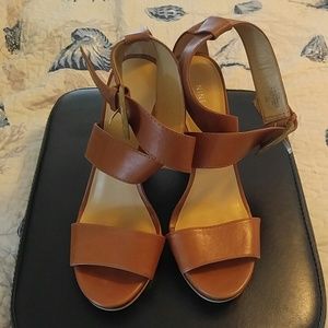 8.5 worn once Brown leather nine West heel