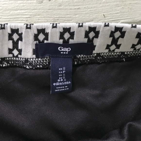 GAP skirt size S NWOT - Picture 2 of 3