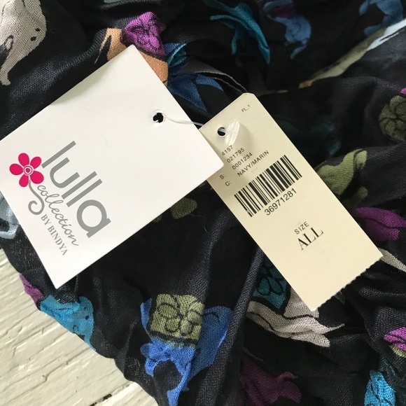 Elephant infinity scarf NWT - Picture 2 of 3