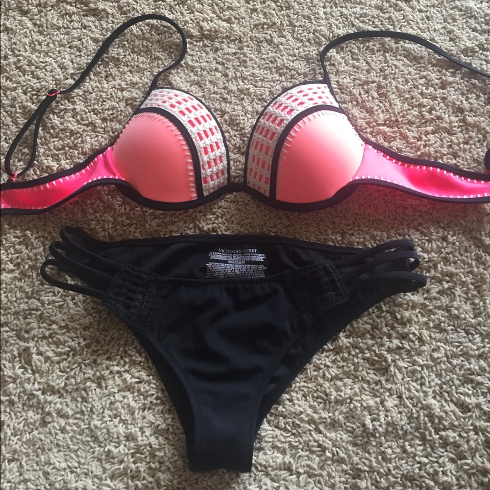 Victoria's Secret bikini set