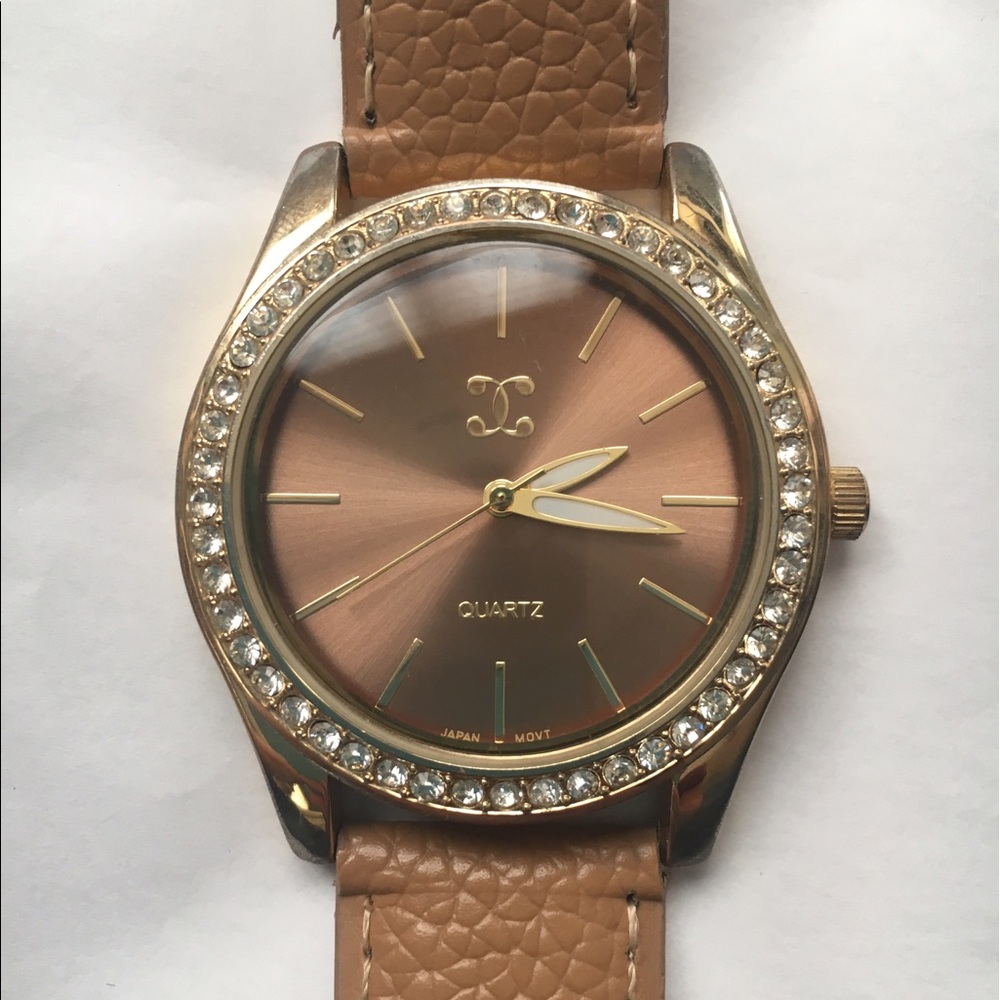 *MOVING SALE*BUY NOW* Tan & Gold Watch