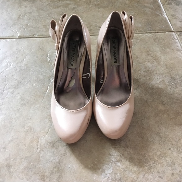 Shoes - Picture 3 of 5