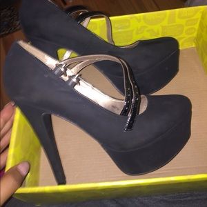 Black Charlotte Russe heels