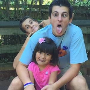 Meet your Posher, Zachary