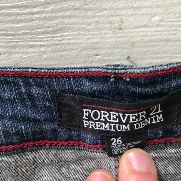 Forever 21 jean shorts size 26 - Picture 2 of 3