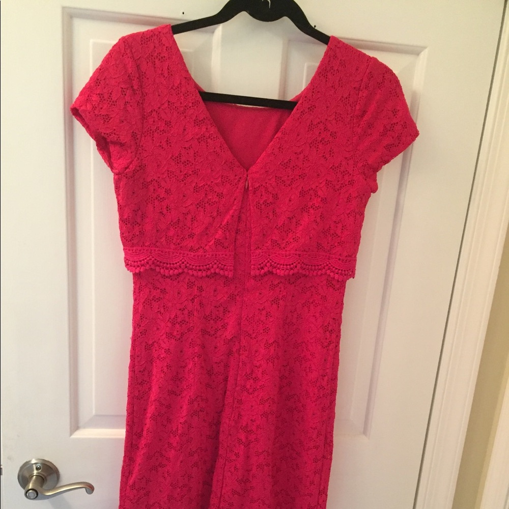 Hot pink lace mini dress - Picture 3 of 4