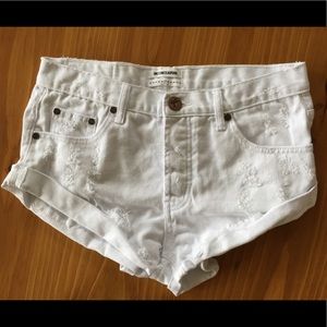 White Beauty One Teaspoon Bandit Short brand new!!