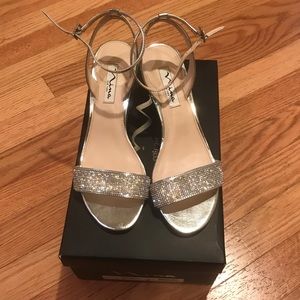 Nina gorgeous silver formal wedges
