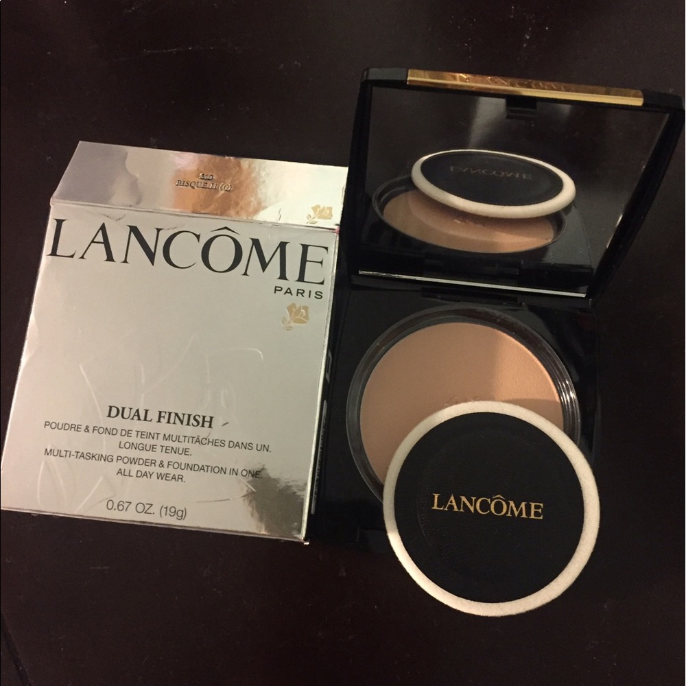 Lancome Dual Finish Pressed Powder
