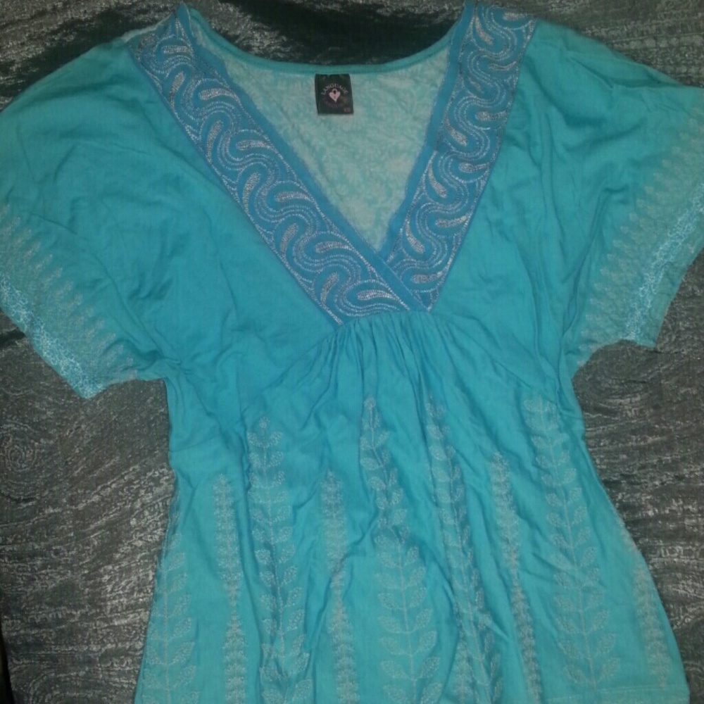 Language LA lightweight embroidered top