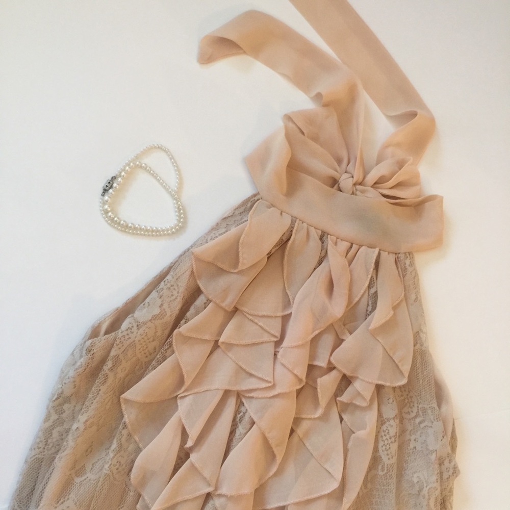 Lace Sleeveless Blouse