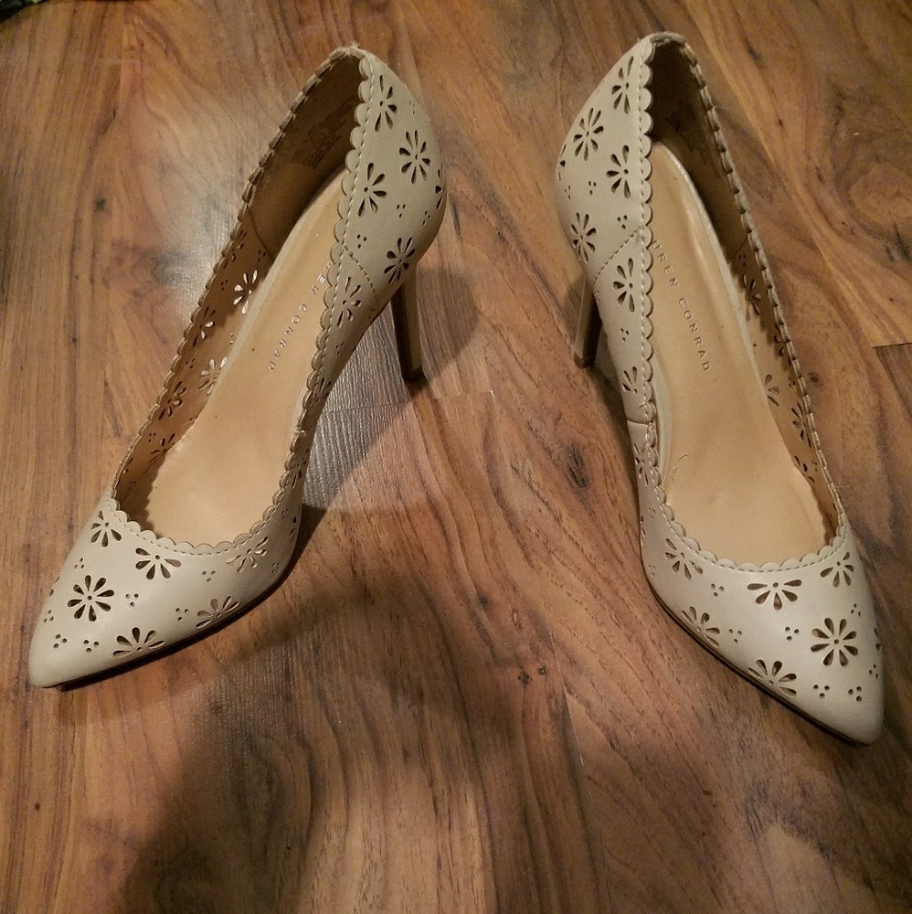 Lauren Conrad Floral cut Nude heels. NWOT.