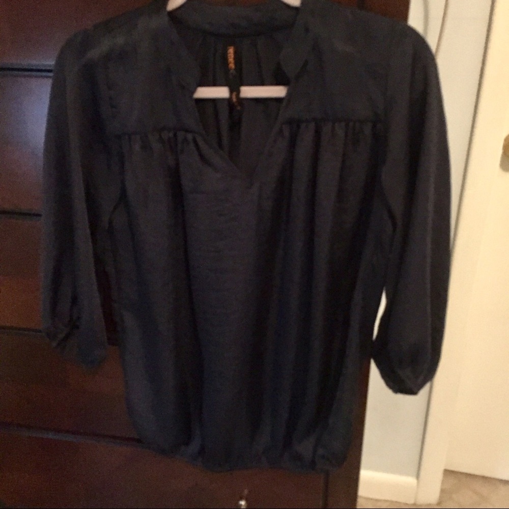 Navy 3/4 sleeve blouse
