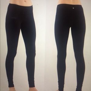 Lululemon Under Wunder Pants