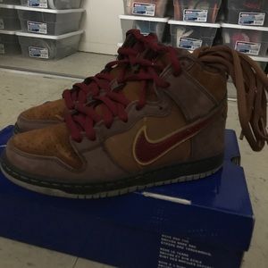 " CIGAR " NIKE DUNKS SIZE 6