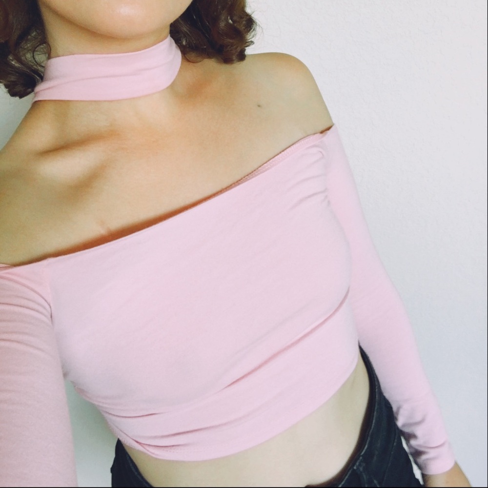 ✨LAST CHANCE✨ 👛 Pink Choker Crop Top 👛
